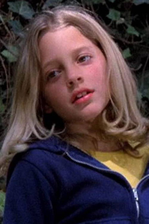 Julie Drazen as Carol