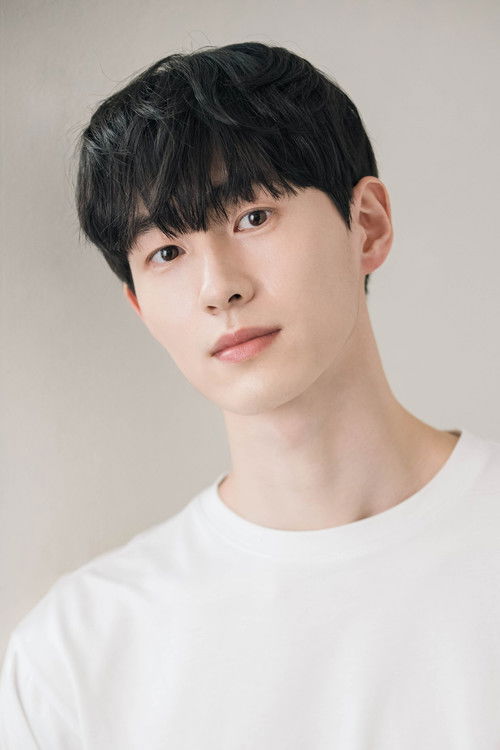 Kim Ho-young as Shin Jae-min