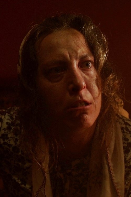 Tümay Genç as Falcı