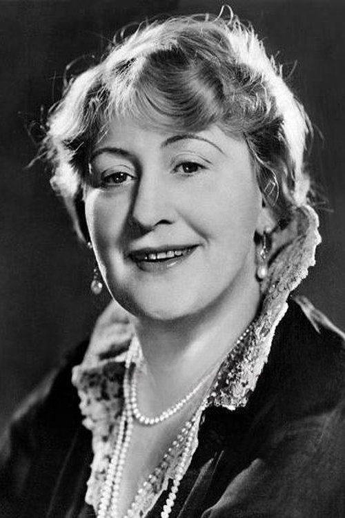 Julia Serda as Anna Barke