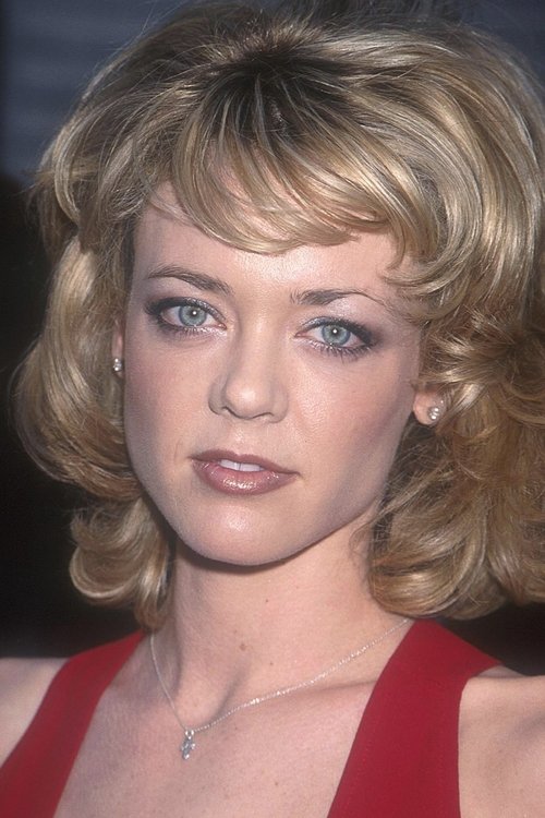 Lisa Robin Kelly as Sherrie