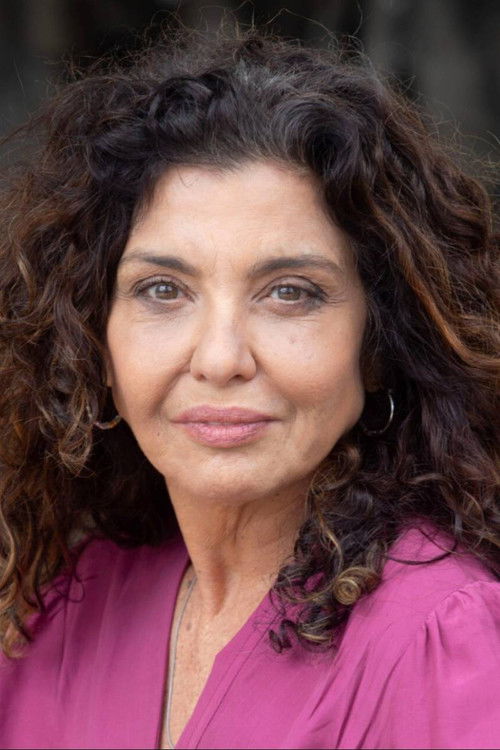 Mônica Feijó as Mãe de Isabel