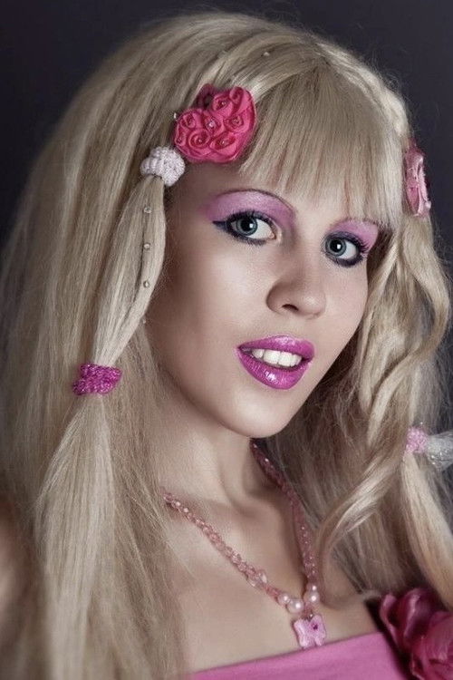 Карина Шарабокова as Self