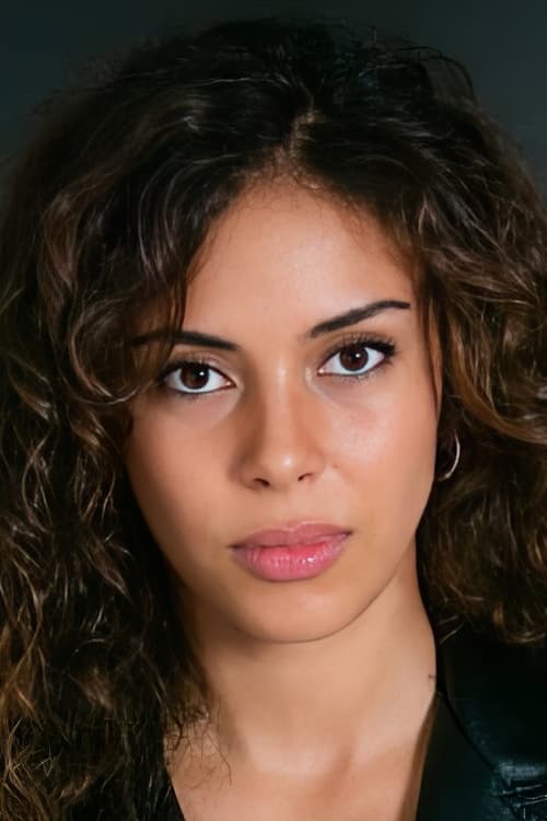 María Ramos Mouhoub as Hamida