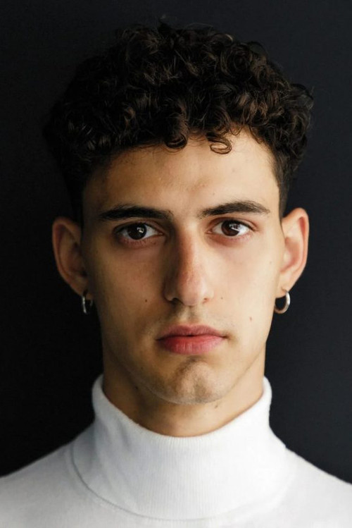 Vassilis Boutsikos as Thanasis Tolias