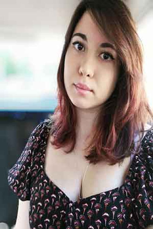 Veronica Brucato as Kelly