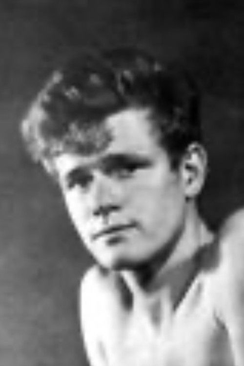 Jamie de Seguin as Marty