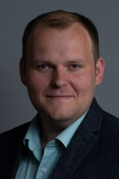 Jim Leijen as Titus (Voice)