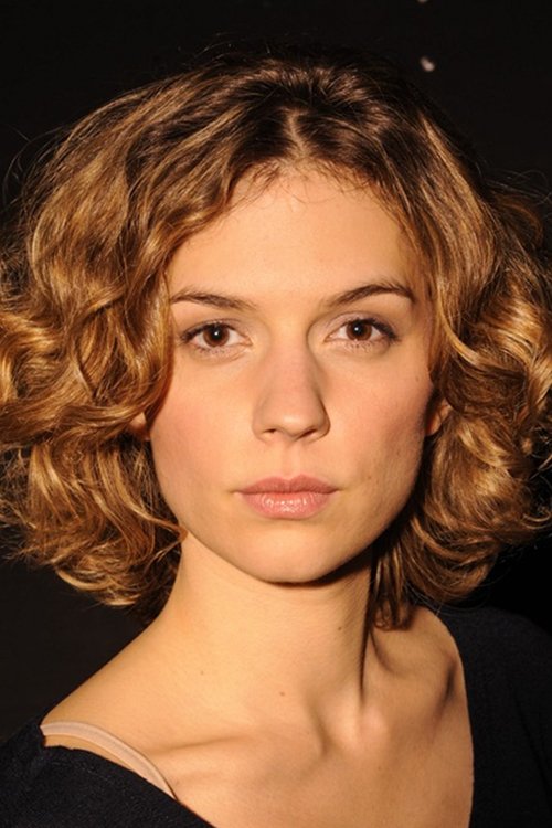 Maëlle Poesy-Guichard as Lawyer of Fus