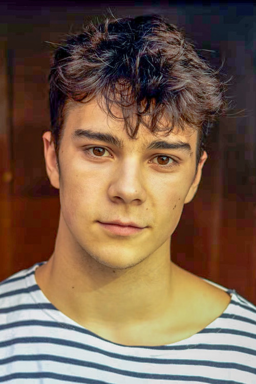 Carlo Krammling as Leo