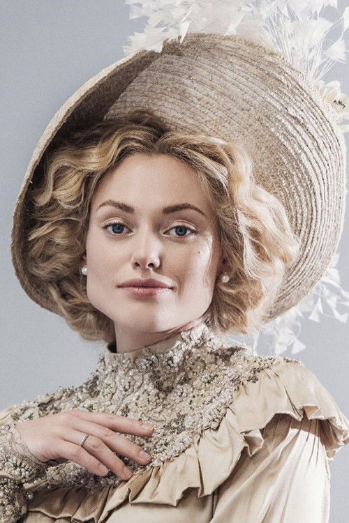 Alesya Romanova as Adelia Skolyk