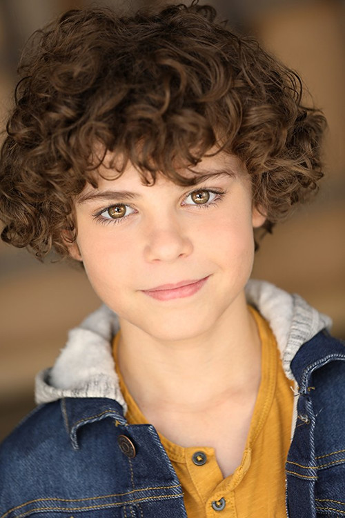 Thaddeaus Ek as Aaron