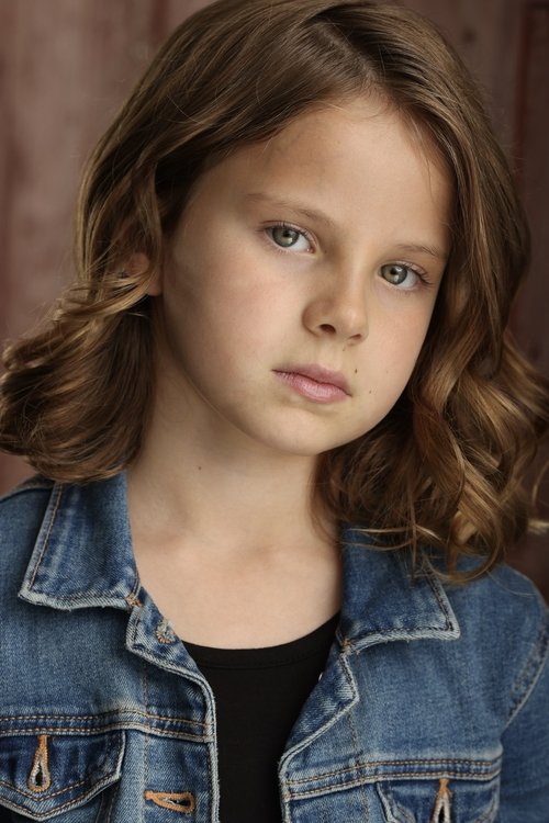 Lorelei Olivia Mote as Petal Hollyhock