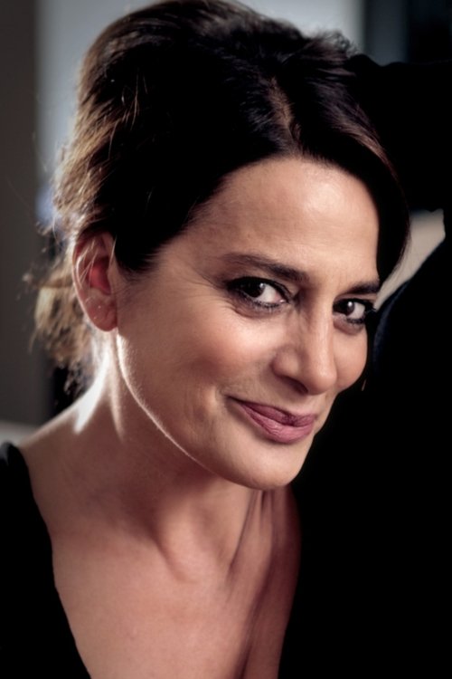 Rosa Pianeta as Gina