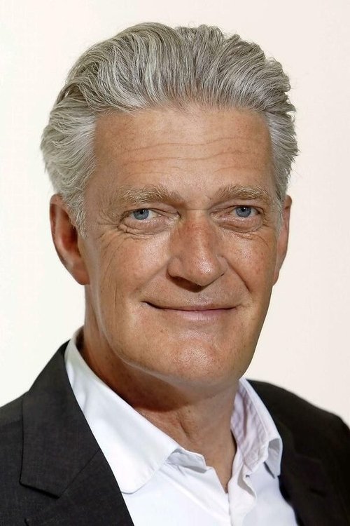 Max Moor as Von Moos