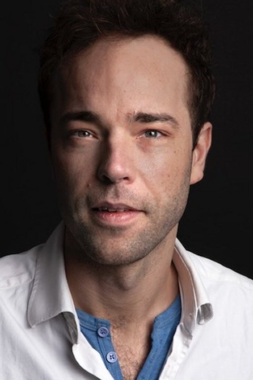 Jakob Randrup as Steen B. Bundgaard