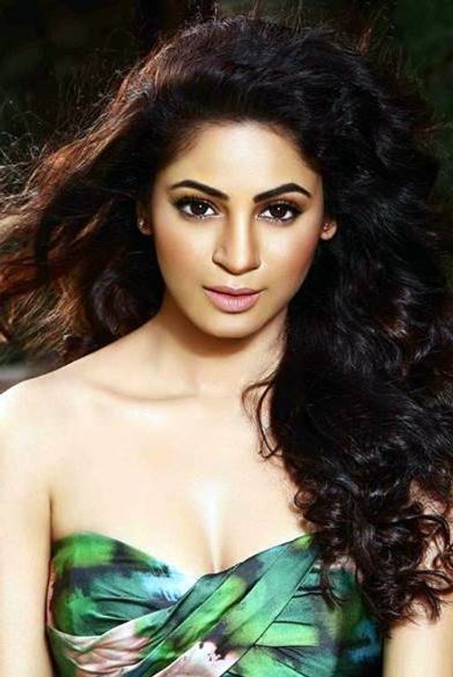 Shilpi Sharma as Devika