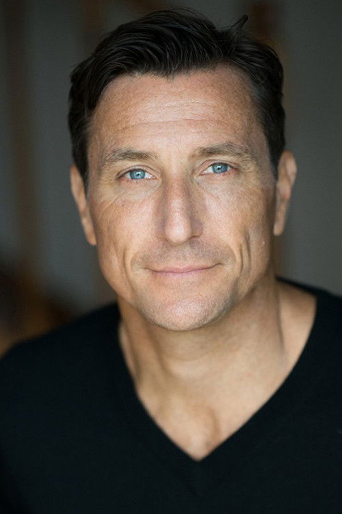 Grant Lyndon as Simon