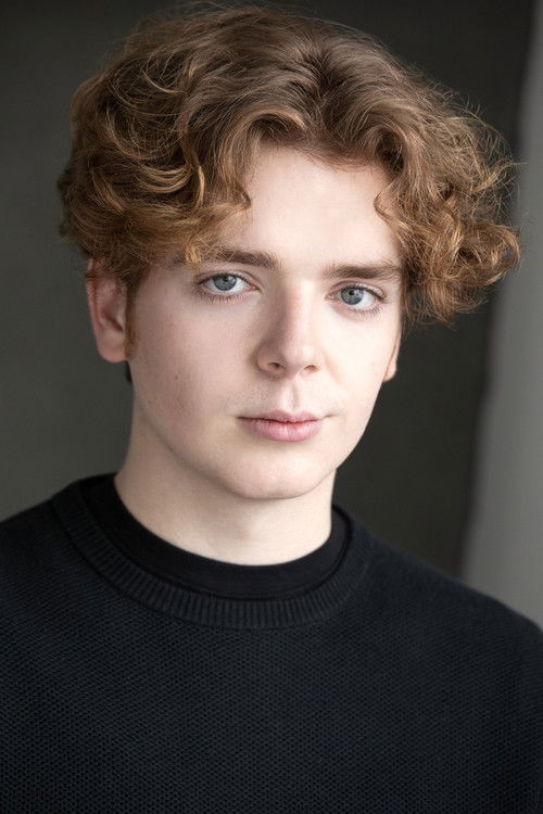 Benjamin Jeffries as Lee