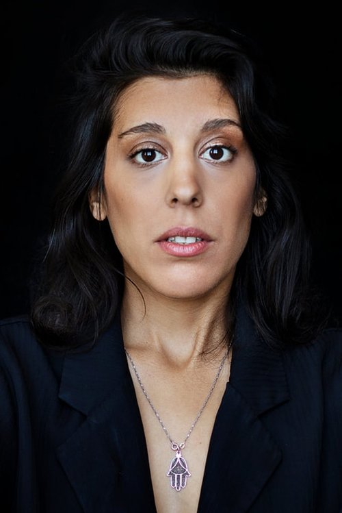 Inès Talbi as Jeanne