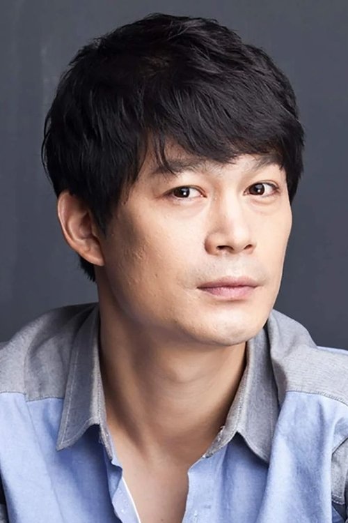 Han Chul-woo as Detective Kim