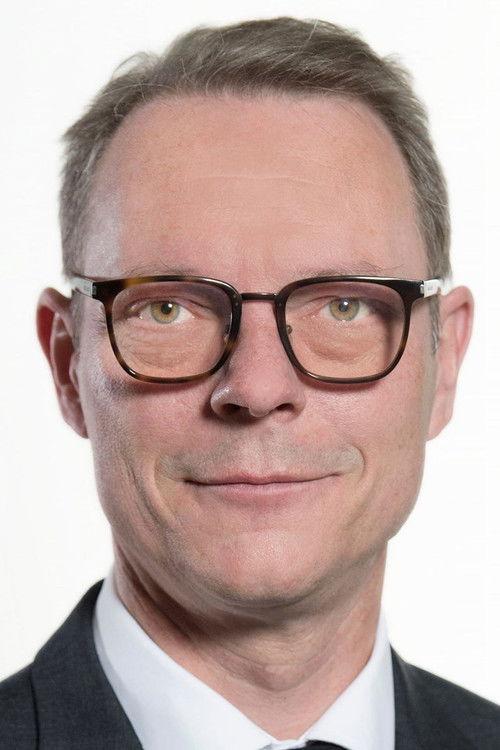 Henrik Trenskow as Kenneth