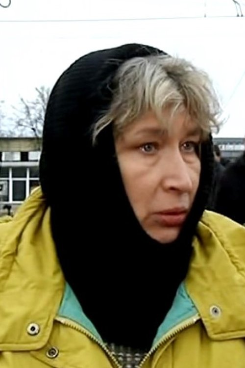 Yelena Kuzmina as Klavdia Semenovna Barineva (sestra Fedora)