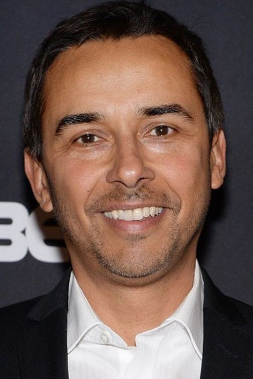 Damon D'Oliveira as Doctor