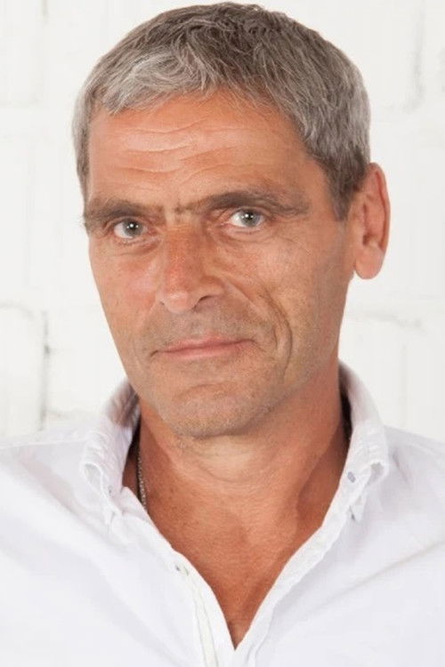 Volker Wolf as Maitre Wolf (voice)