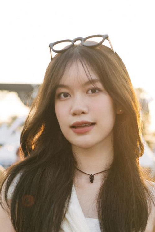 Netrbidorn Buain as Namfah