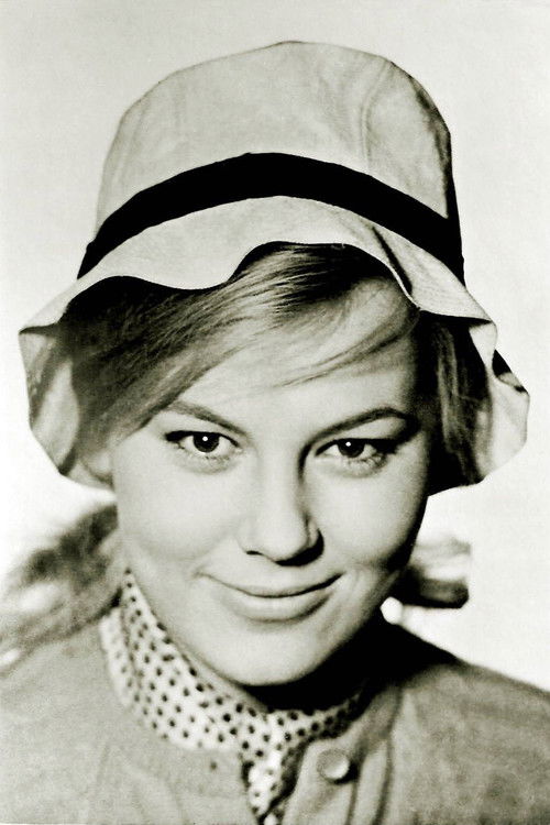 Karla Chadimová as Studentin Alena