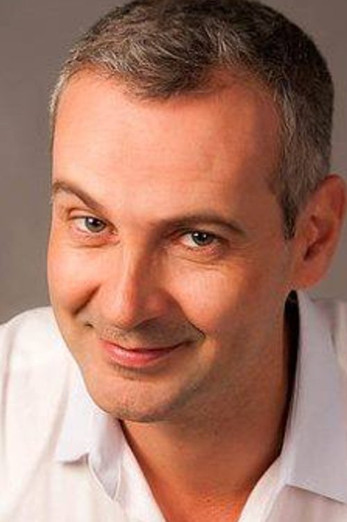 Odilson Pires as Pai Babi