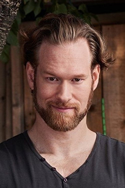 Michael Jonsson as Reynolds