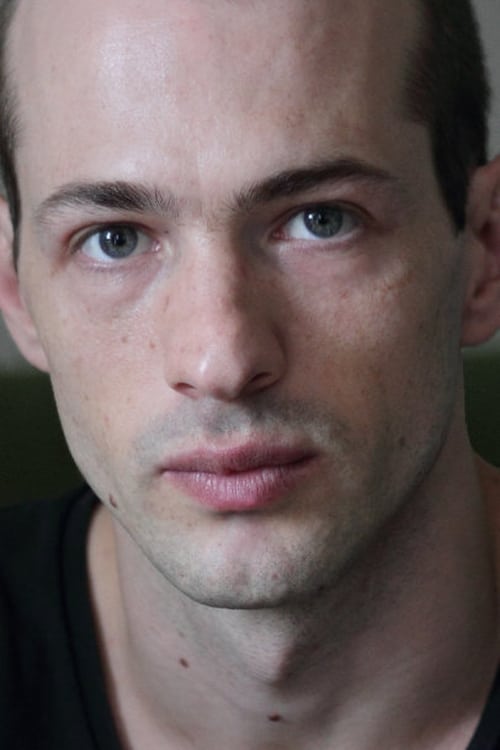 István Téglás as Victor Bodea