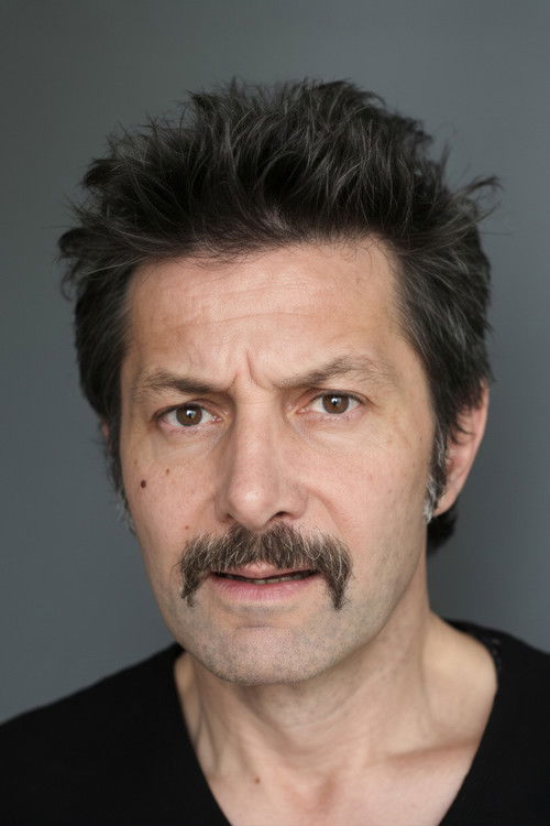 Erdal Uğurlu as Ali Kuş