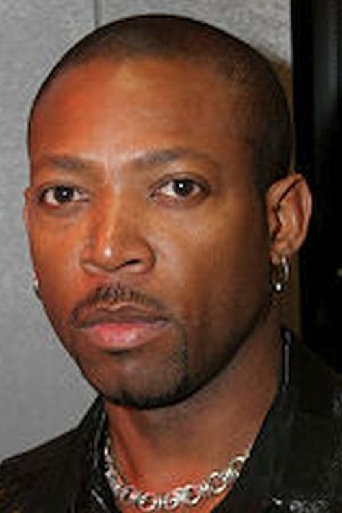 Alexander DeVoe as Winston Hail