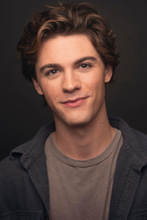 Jordan Doww as Lee Fletcher IV