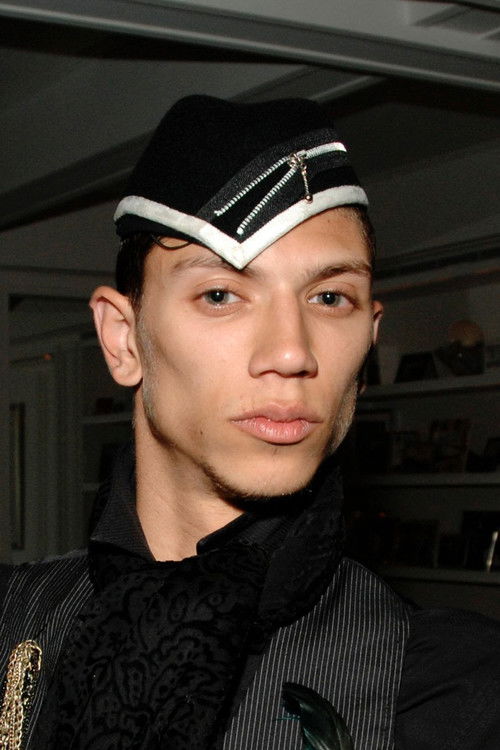 Javier Madrid as Voguer #1