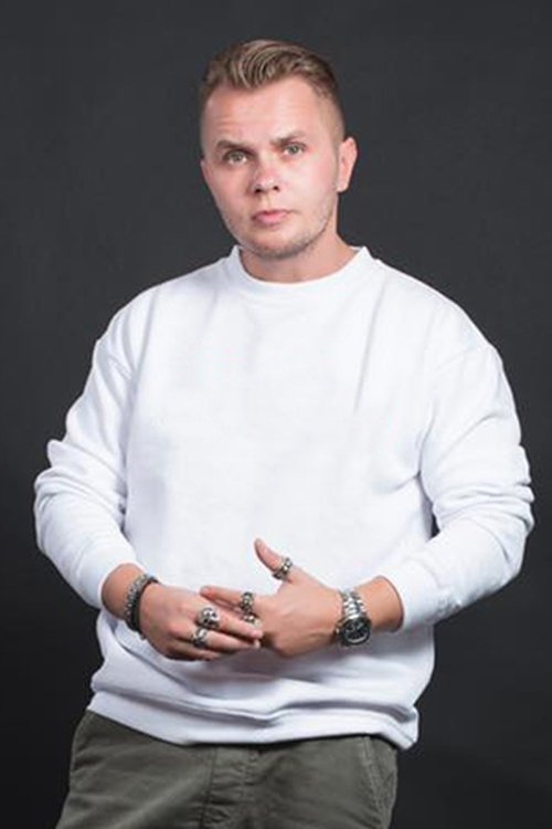 Codin Maticiuc as Detective