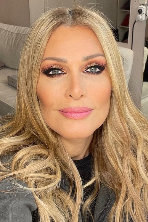 Natasa Theodoridou as Νατάσα