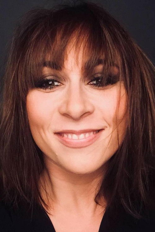 Marta Honzatko as Jola