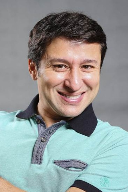 Tadeu Mello as Assaltante