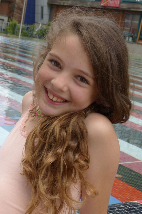 Ninon Jaegle as Lola