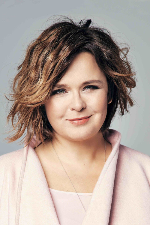 Edyta Jungowska as Aunt