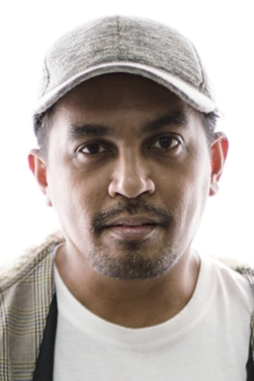 Glenn Fredly as Himself