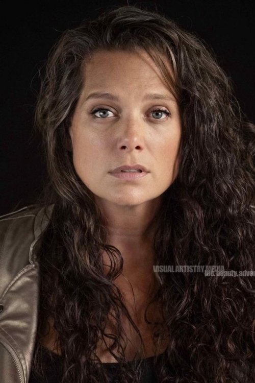 Eliza Kelley as Janie