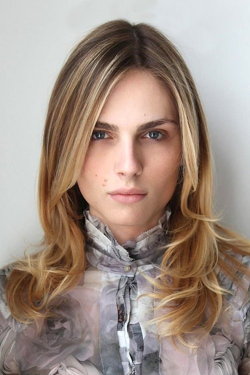 Andreja Pejić as Eileen