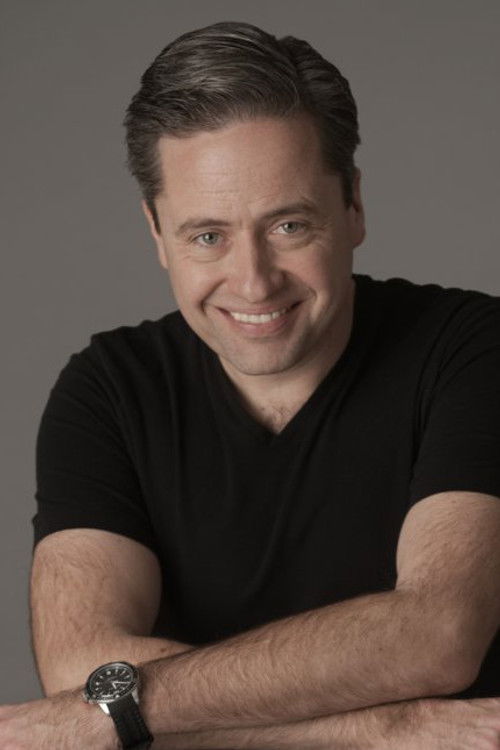 Inotay Ákos as Adrián