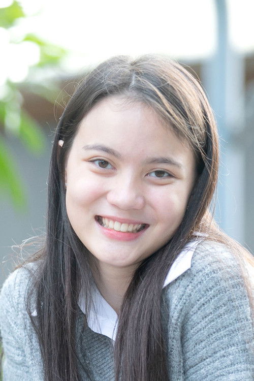 Chien-Lei Yin as Girl