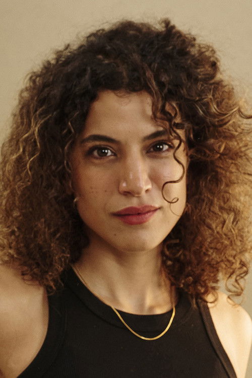 Zahraa Ghandour as Salwa